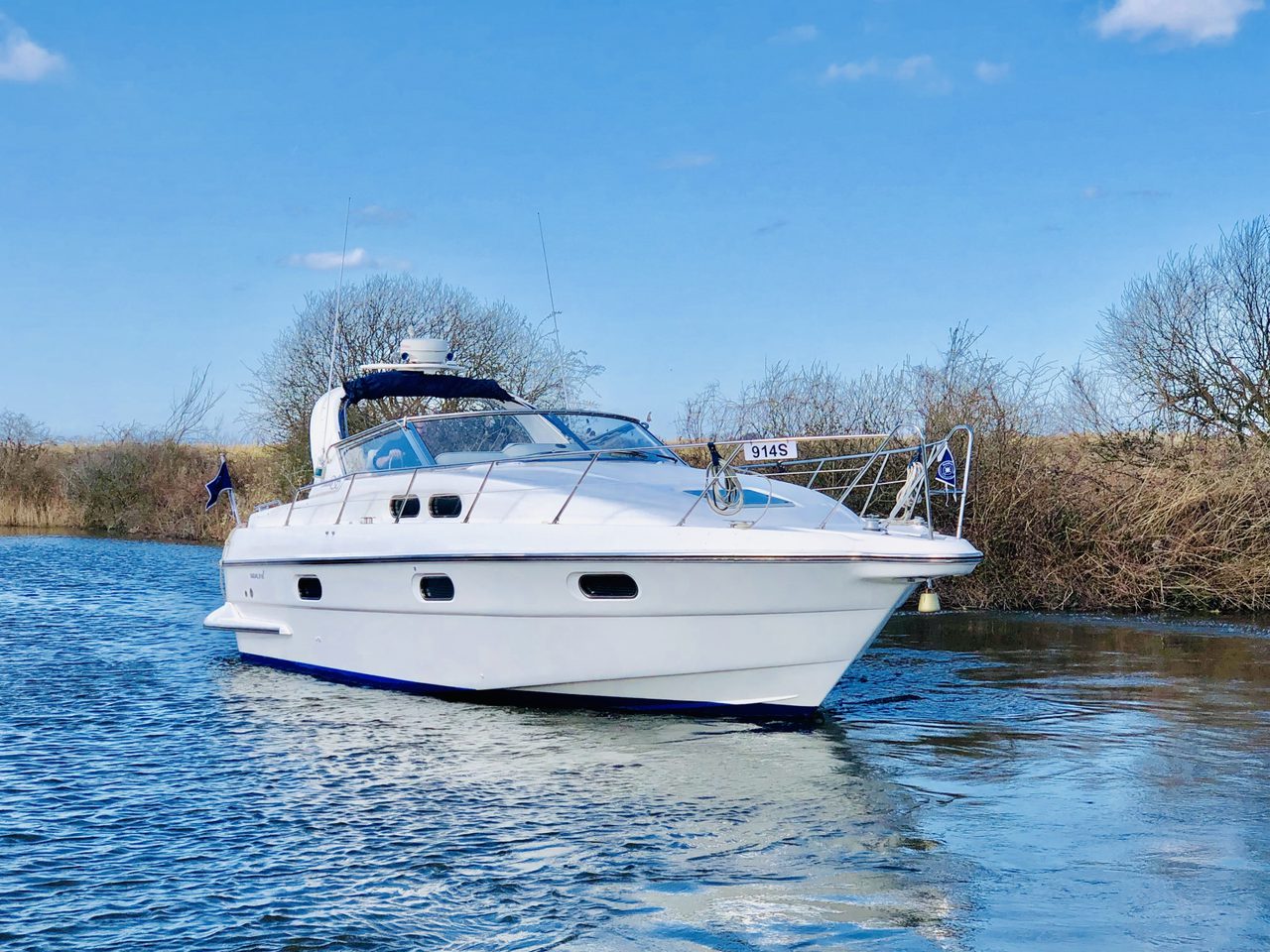 Day Boat Hire on the Norfolk Broads Dayboats Experiences Discover
